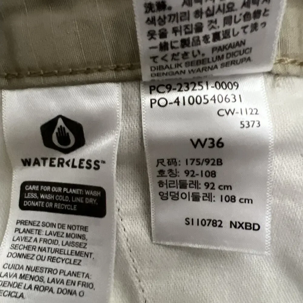 Levi's Strauss Cargo Khaki Tan Shorts Size 36 Men's Rip Stop Longer inseam Y2K - Picture 8 of 11